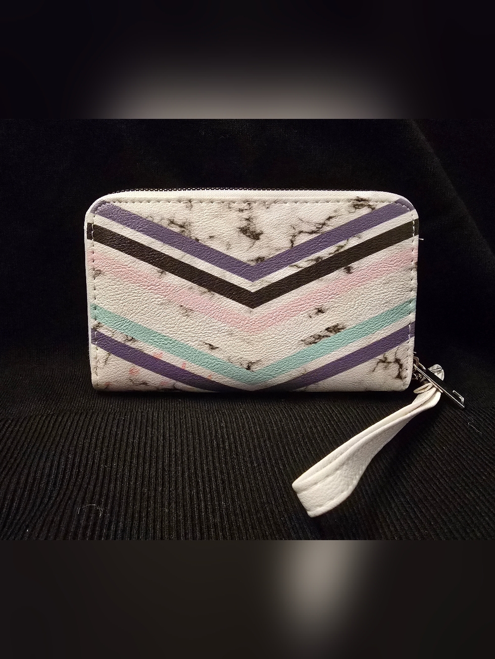 Wristlet Wallet - White with Pastel Accents 💚 - Picture 3 of 4